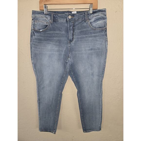 Time and Tru Women's High Rise Skinny Jeans, Blue Light Wash, Size 18 Petite - Picture 1 of 6